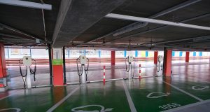 Gde naći punjače za električne automobile? https://commons.wikimedia.org/wiki/Guilhem Vellut