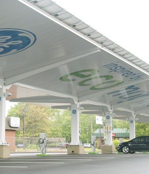 Da li se naplaćuje punjenje električnih automobila u Srbiji? https://commons.wikimedia.org/wiki/Mauricio.anon