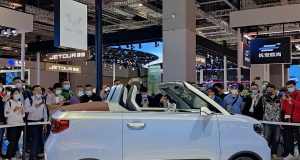 Da li se isplati kupiti električni automobil? https://commons.wikimedia.org/wiki/JustAnotherCarDesigner