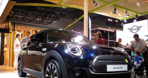 Urban i ekološki odgovoran: MINI Cooper SE u centru pažnje tokom septembra! https://commons.wikimedia.org/wiki/Rutger van der MaaR