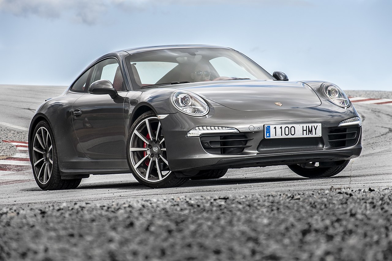 Da li nam se “smeši” električni Porsche 911?