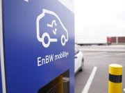 Putna torba i prenosna baterija: Spas za vozače električnih automobila!