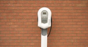 RADUJTE SE: Električna vozila nove generacije puniće bateriju za šest minuta!