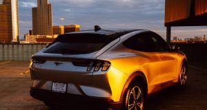 Želite da kupite električni automobil? Razmislite o sledećim savetima!