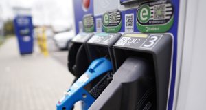 EU: Potvrđen kraj za benzince i dizelaše!