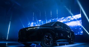 Stiže električni BMW iX i donosi nam više od 900 km dometa!