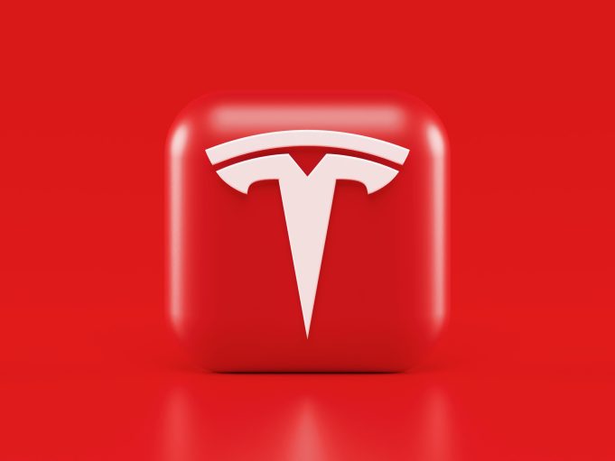 Gotov dizajn Tesla Cybetrucka!