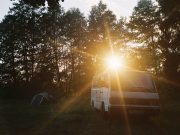 Mercedes i Rivian dogovorili proizvodnju električnih kombija u Evropi