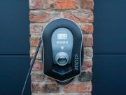 Na klimavim nogama: Punjenje električnog automobila gotovo dostiglo cenu benzina!