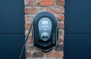 Na klimavim nogama: Punjenje električnog automobila gotovo dostiglo cenu benzina!