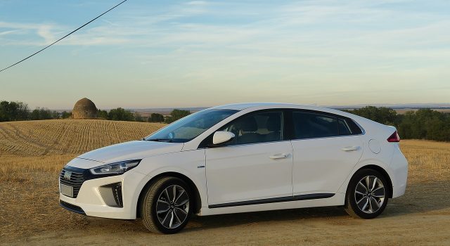 Električni i hibridni automobili – u čemu se razlikuju? https://commons.wikimedia.org/wiki/Malopez 21