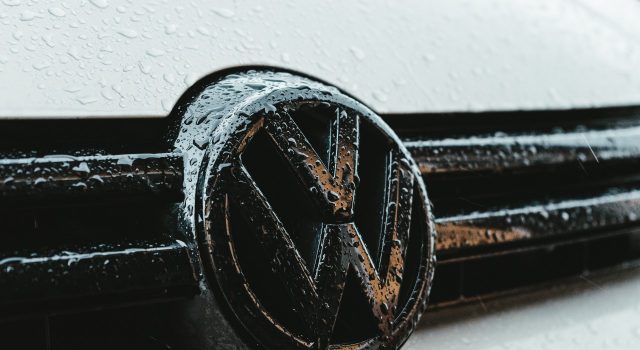 Automobilska industrija pred velikim promenama – šta nam novine donose?