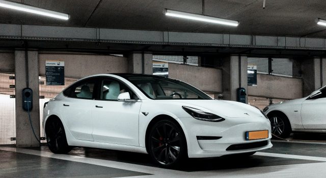 Iskustva korisnika električnih automobila – da li su i koliko zadovoljni njima?