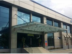 Proizvođač iPhone telefona prelazi na proizvodnju električnih automobila! https://commons.wikimedia.org/wiki/Tan Xin Kun