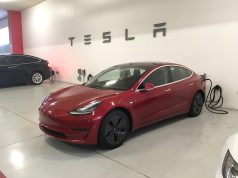 Tesla oborio rekord – prodao više od 56.000 električnih automobila kineske proizvodnje! https://commons.wikimedia.org/wiki/Gillfoto