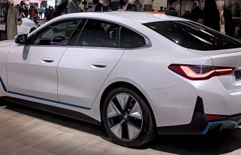 Električni BMW i4 stupio na scenu – njegova proivodnja je počela! https://commons.wikimedia.org/wiki/Alexander Migl