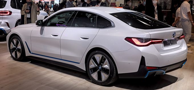 Električni BMW i4 stupio na scenu – njegova proivodnja je počela! https://commons.wikimedia.org/wiki/Alexander Migl