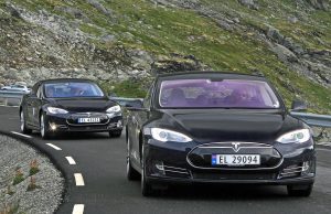 Tesla jedini izbor? Kompanija za iznajmljivanje automobila rešila se svih EV-ova, osim Teslinih! https://commons.wikimedia.org/wiki/Norsk Elbilforening (Norwegian Electric Vehicle Association)