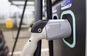 Proizvođači električnih vozila treba da se oslanjaju na alternativne izvore energije