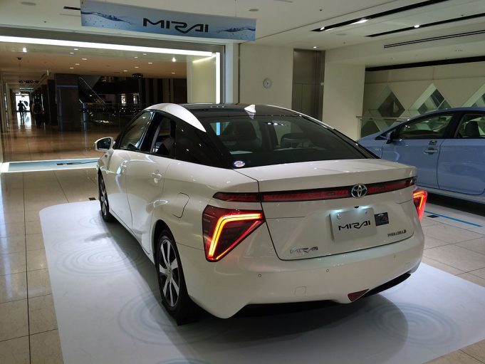 Ginisov rekord je oboren: Toyota Mirai prešla 1359 kilometara sa jednim punjenjem https://commons.wikimedia.org/wiki/Turbo-myu-z