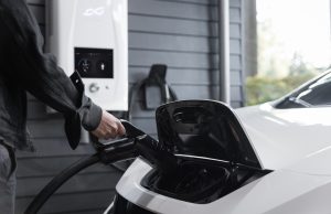 Da li je i kako Kina monopolizovala industriju električnih vozila?