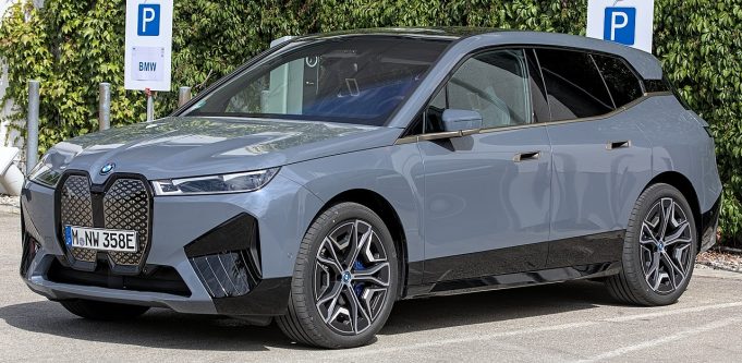 Prvi električni BMW SUV konačno stigao u Srbiju! https://commons.wikimedia.org/wiki/Alexander Migl