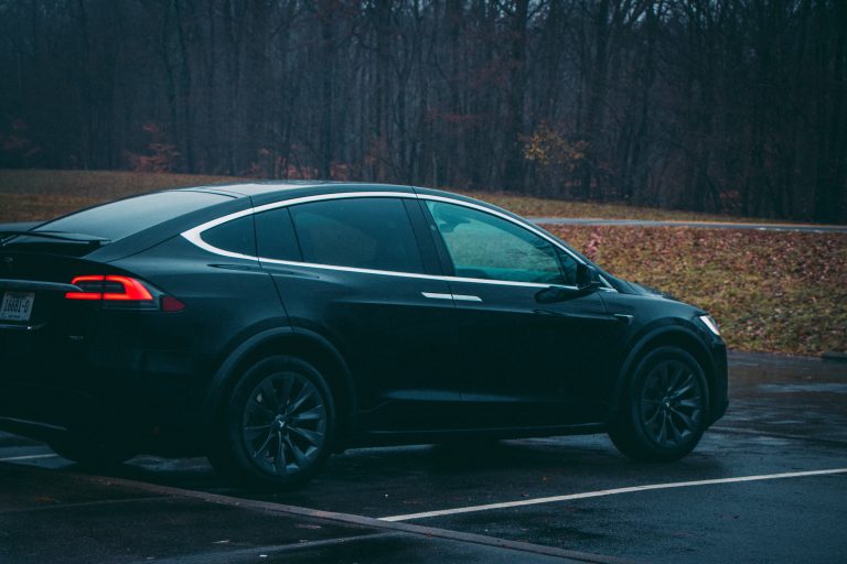 Tesla najavljuje povećanje cena električnih automobila!