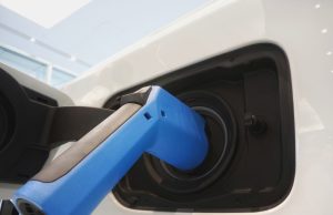 Dizelaši i benzinci će biti skuplji od električnih automobila – da li je ovo moguće?