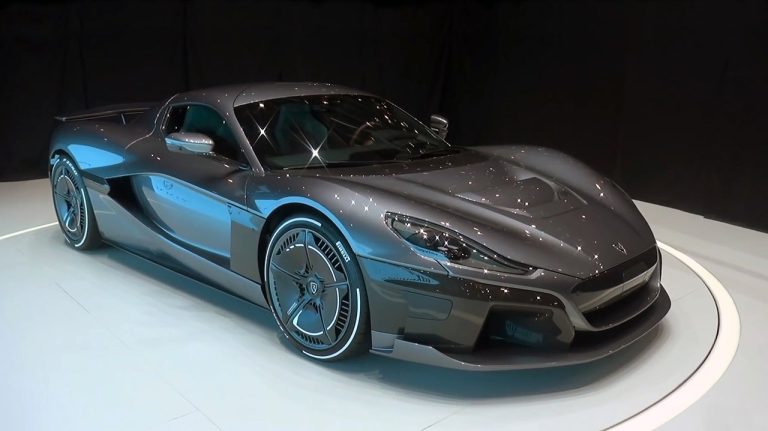 Rimac Nevera najbolji sportski električni auto godine!