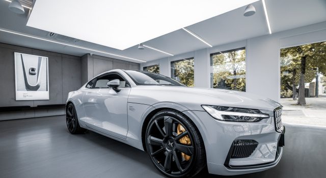 UDRUŽUJU SNAGE: Hertz kupuje 65.000 električnih Polestar automobila!