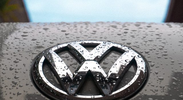 Volkswagen se fokusira na baterije za EV: Gradi šest fabrika za proizvodnju istih!