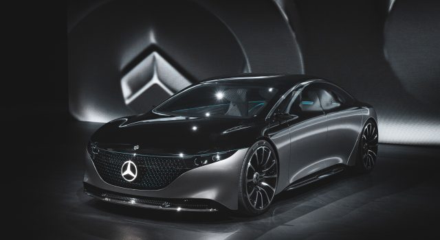 Možda ne planirate da kupite EV, ali proizvođači automobila se klade u milijarde da hoćete! Evo i zašto!