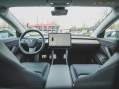 NISU POŽELJNI: Tesla automobilima biće zabranjen ulazak u kineski okrug Bejdaihi