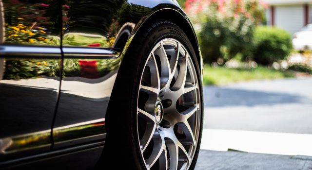 Menjanje guma – NOVI PROBLEM za vlasnike električnih automobila!