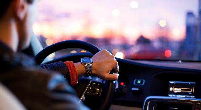 Japanci izričiti: Za okolinu je bolje da vozite stari auto nego da kupite novi električni auto! Da li je?