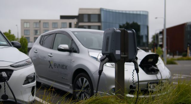 OTKRIVAMO: Koliko energije pri punjenju gube električni automobili?