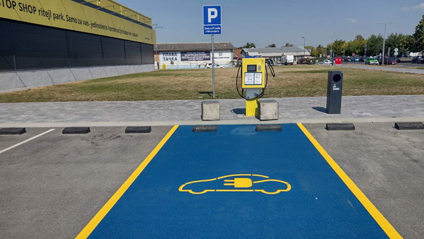 Immofinanz instalira punjače za električna vozila u Stop Shop ritejl parkovima u Srbiji